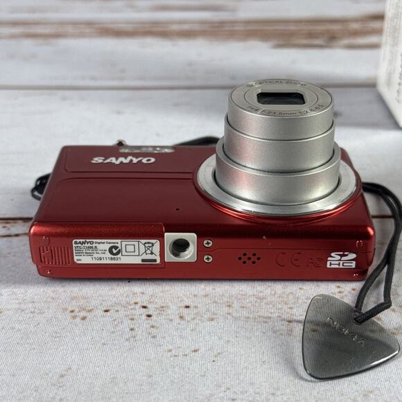 Sanyo VPC T1496 14.0MP 5x Zoom Digital Camera New Charger/Battery Tested - Picture 7 of 8